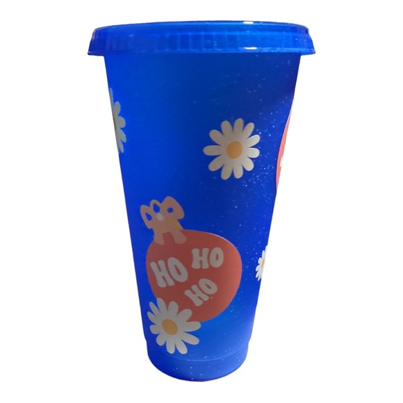 👜$3NEW handmade reusable cold cup “Holly Jolly” with matching top & straw 24oz - Picture 6 of 7
